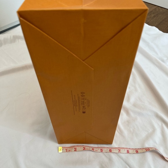 Authentic Louis Vuitton shopping bag. LV shopping bag - Picture 3 of 3